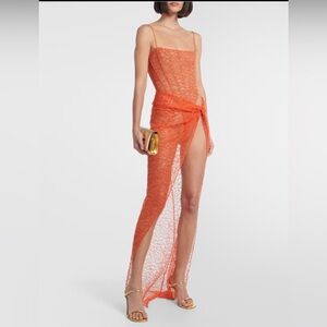 NWT LAQUAN SMITH
Lace wrap skirt